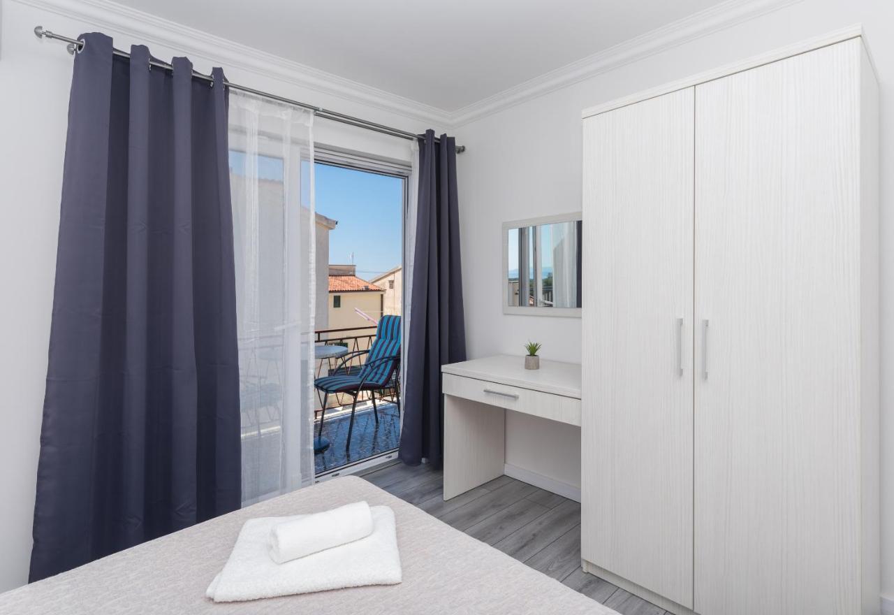 Petrusic Makarska